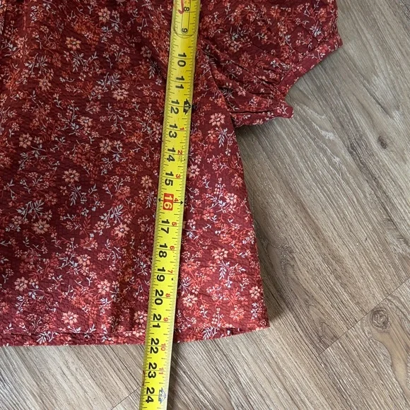 NWT Madewell Puff Short Sleeve V neck  Red Floral Top Size: L - Picture 9 of 9